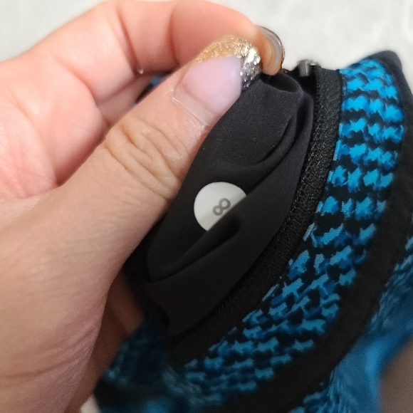 Lululemon tracker shorts - Picture 4 of 4